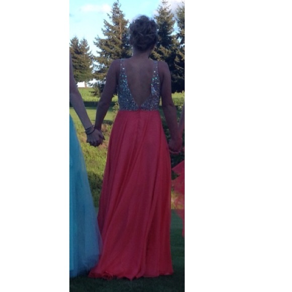 P R O M D R E S S💅🏼 - Picture 2 of 2