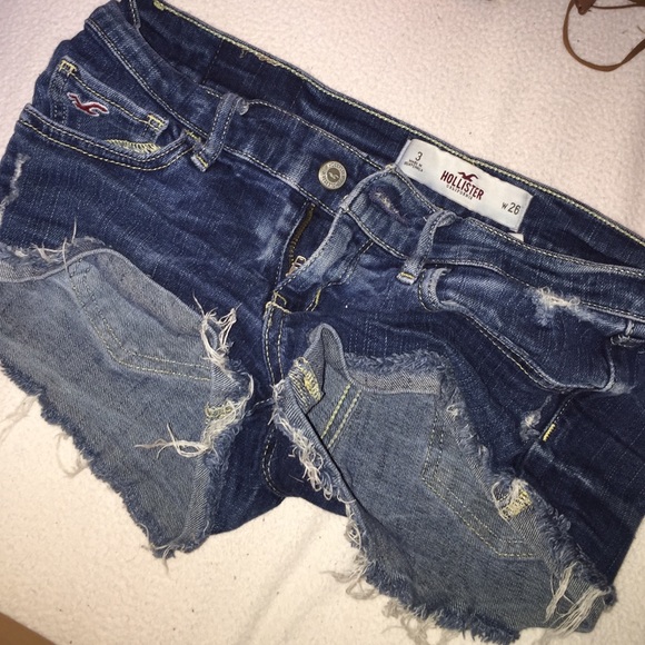Stretchy jean shorts from hollister:)