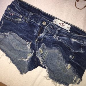 Stretchy jean shorts from hollister:)