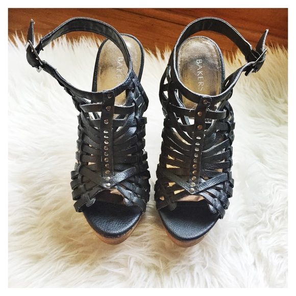 Black Caged Wedges