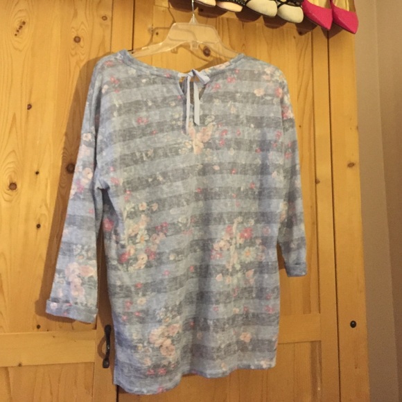 LC top - Picture 2 of 4