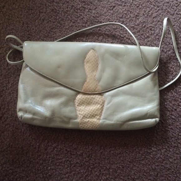 Vintage Cream Snake Skin Clutch