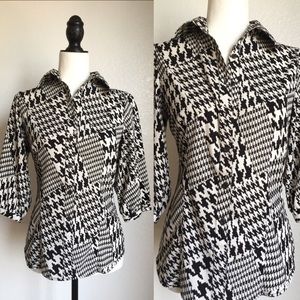 🎉😊Houndstooth Print Blouse!