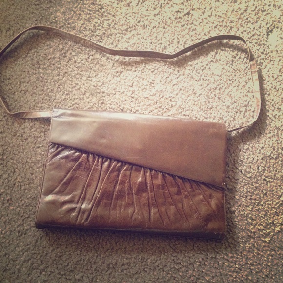 Vintage chocolate clutch ( with straps)