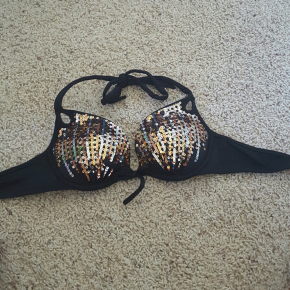 Victoria suit swim top