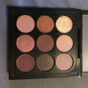 Mac burgundy times 9 eyeshadow