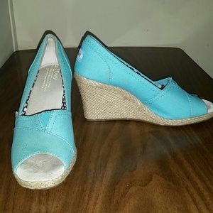 Toms wedges