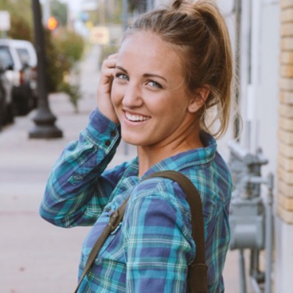 Meet Your Posher❤️🎉 - Picture 3 of 4