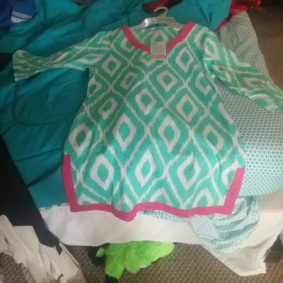 Tunic - Picture 2 of 4