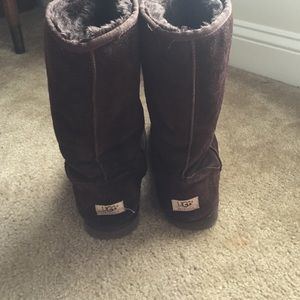 Tall brown ugg boots