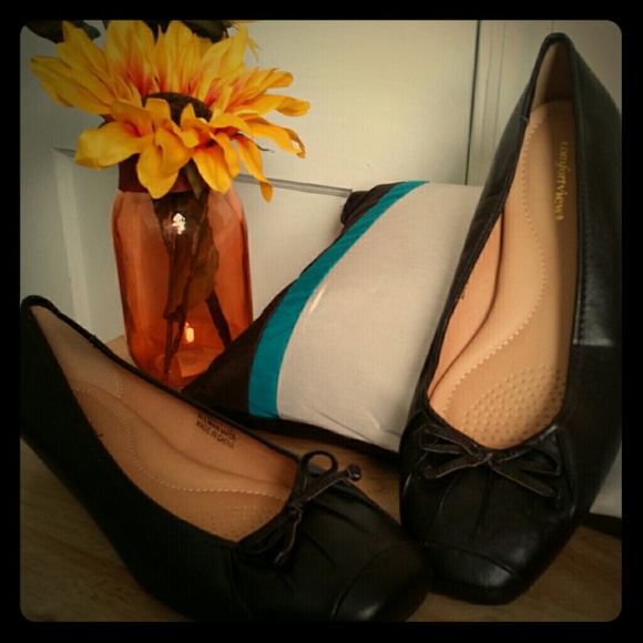 Brown Shoes - Picture 1 of 4