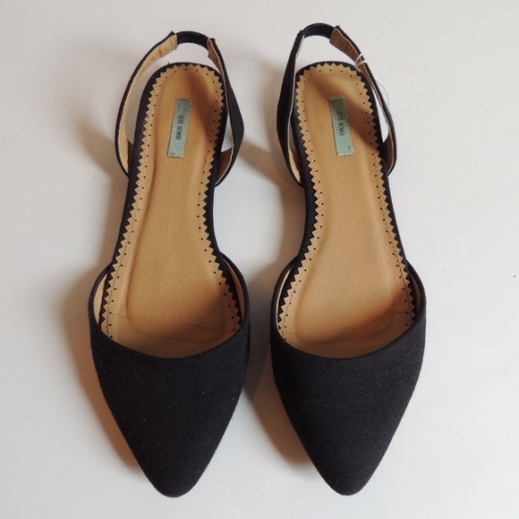 Urban Outfitters Shoes - Urban Outfitters Kimchi Blue Black Pointed Flats 7