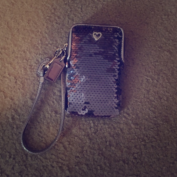Coach poppy wristlet