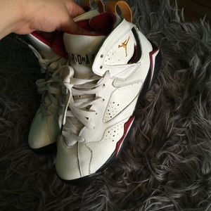 JORDAN 7's cardinal retros