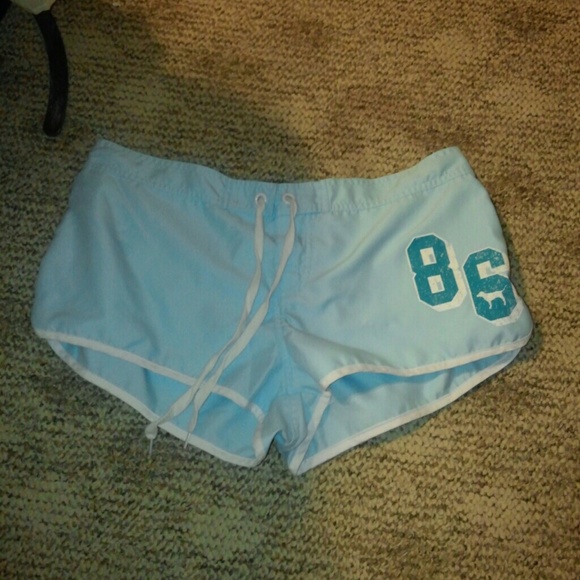 VS PINK shorts size large in EUC