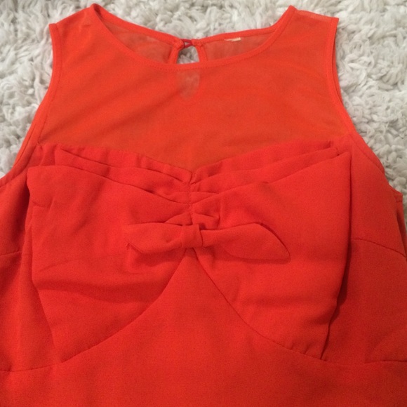 Red dress! - Picture 3 of 4