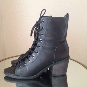 Black forever boots