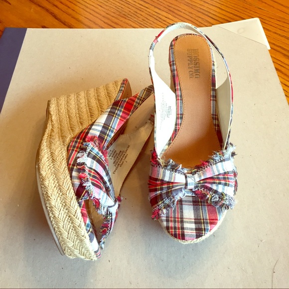 Peep toe wedges