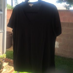 Black boyfriend v neck tee