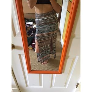 NWOT Kendall & Kylie maxi skirt
