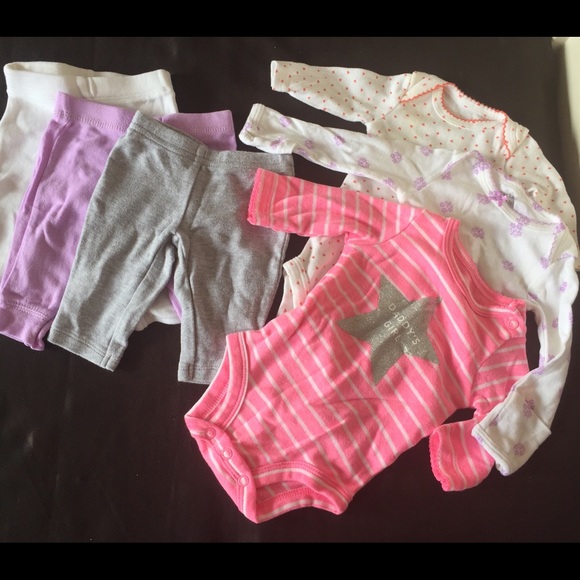 Baby Bundle Outfits - Picture 1 of 3