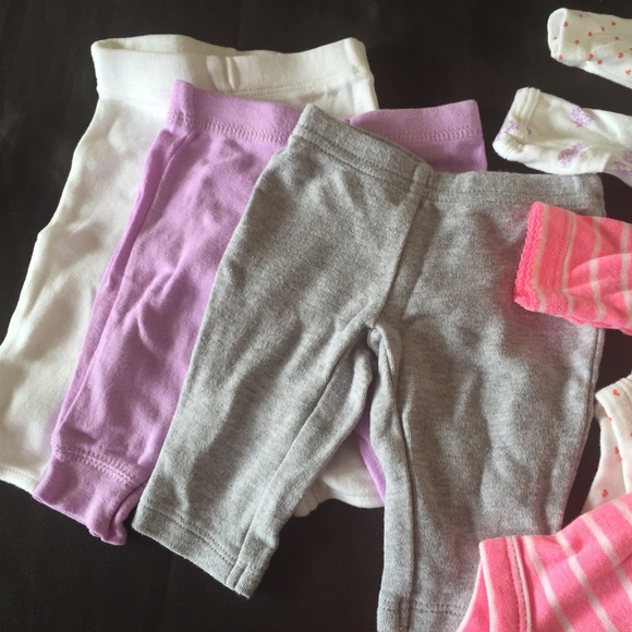Baby Bundle Outfits - Picture 2 of 3