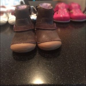 Brown Stride Rite Walking Boots