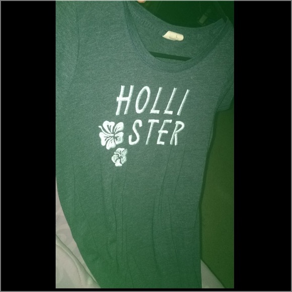 Hollister shirt