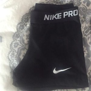 Nike Pros!! 🎀