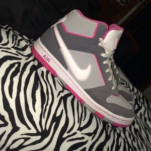 Nike shoes