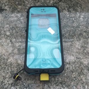 Life proof case for iPhone 5/5s!