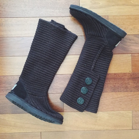 SOLD: UGG Knit Boot - Picture 2 of 4