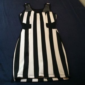 Black and white striped dress👗