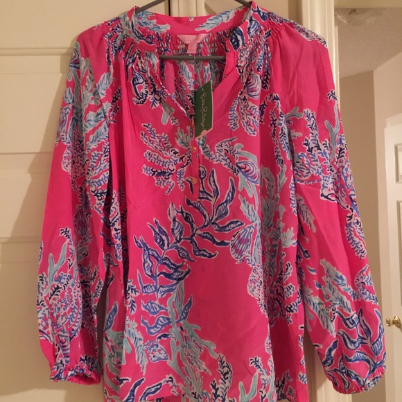 Lilly Pulitzer Tops - 🚫SOLD🚫NWT Lilly Pulitzer Elsa top