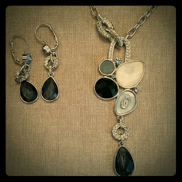 Lia Sophia Necklace/Earring Set - Picture 1 of 4
