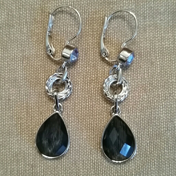 Lia Sophia Necklace/Earring Set - Picture 4 of 4