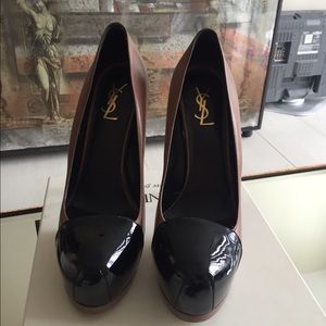 Beautiful Authentic YSL pumps
