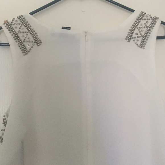 White chiffon blouse - Picture 2 of 3