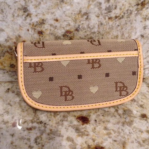 DOONEY & BOURKE PHONE WRISTLET✨SOLD✨ - Picture 3 of 4