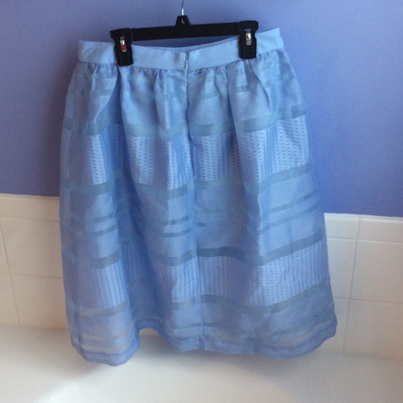 HP 🎀 Periwinkle skirt~ Medium - Picture 2 of 4