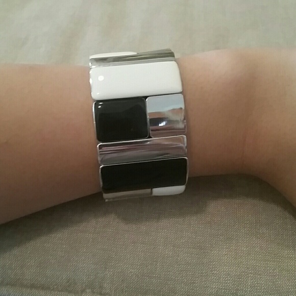 Lia sophia bracelet - Picture 2 of 2