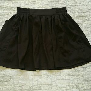 Black skirt with 2 pockets