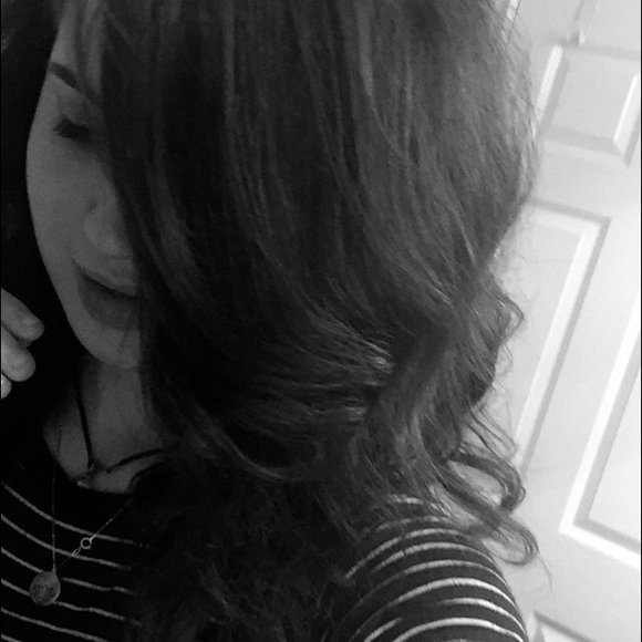 MEET YOUR SELLER!! 🌿☕️🎧 - Picture 4 of 4