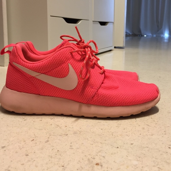 Nike roshe run