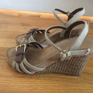 Aerosoles sandal wedges