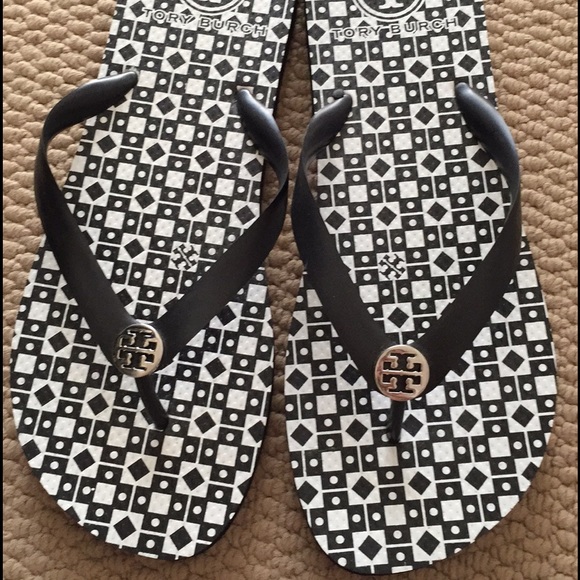 Tory burch flip flops