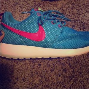 Nike Roshe Runs