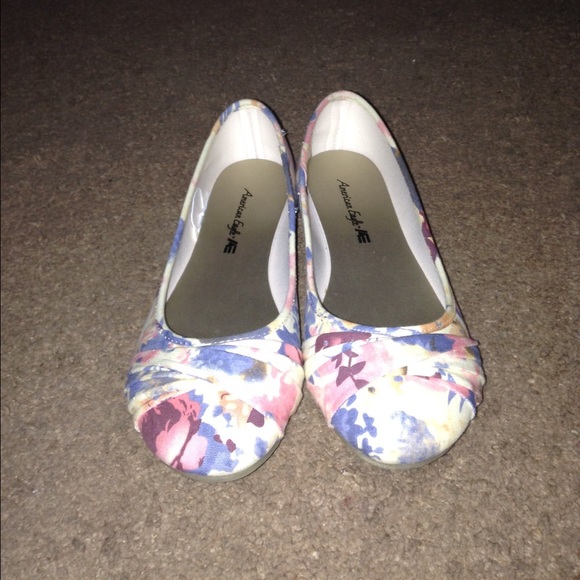 Floral flats