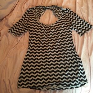 ❌ LAST CHANCE Chevron bow top!