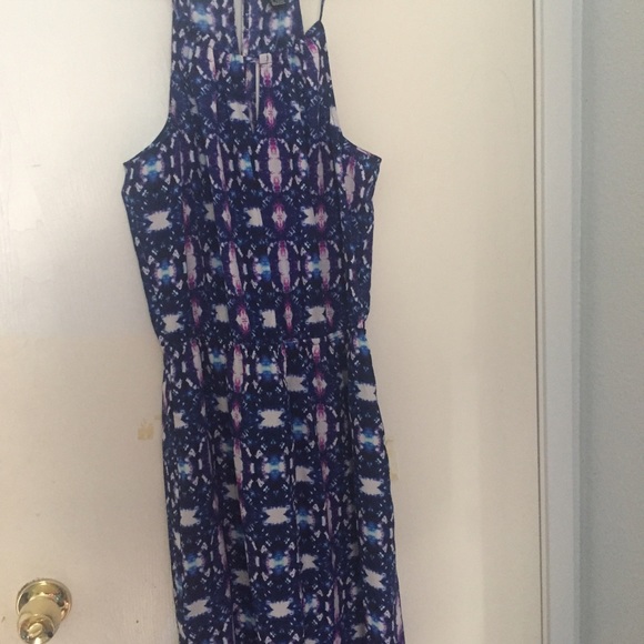 Halter top maxi dress - Picture 2 of 3